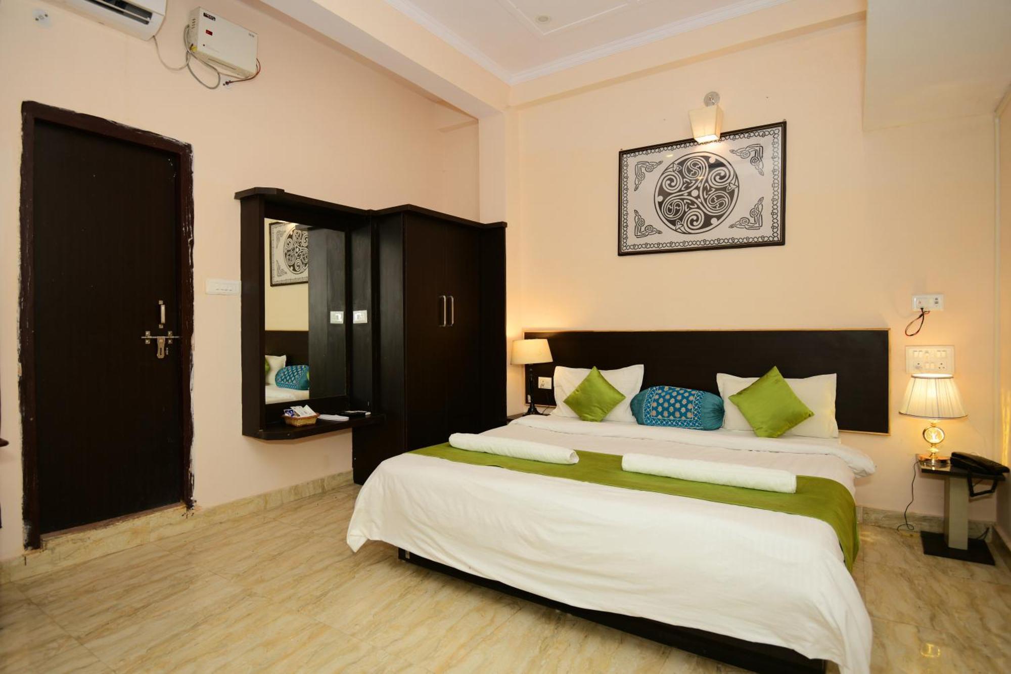 Ap Palace Hotel, Hotel