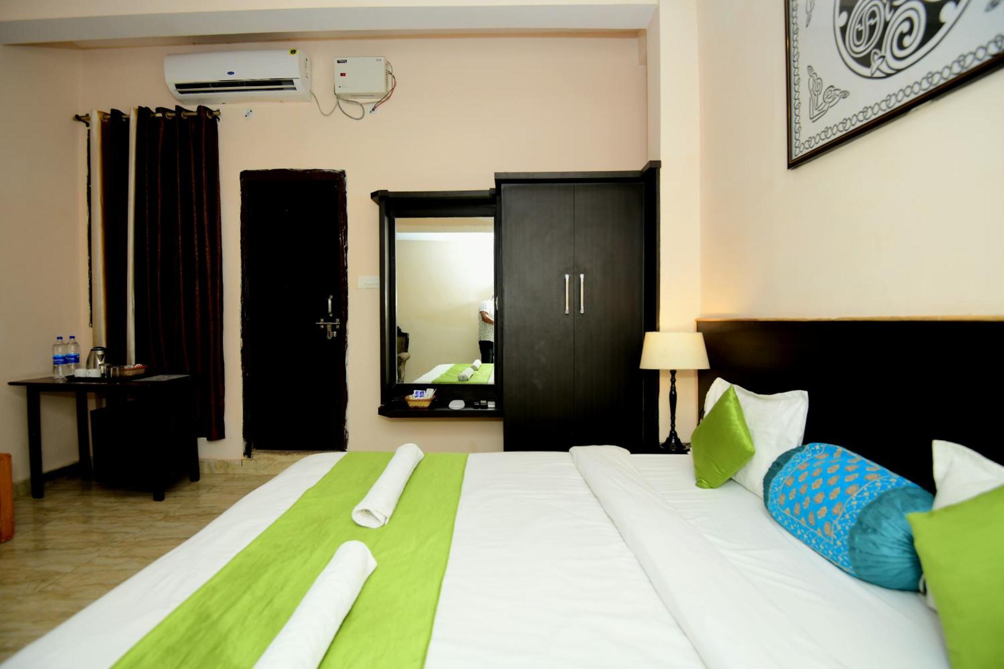 Ap Palace Hotel, Hotel Ayodhya