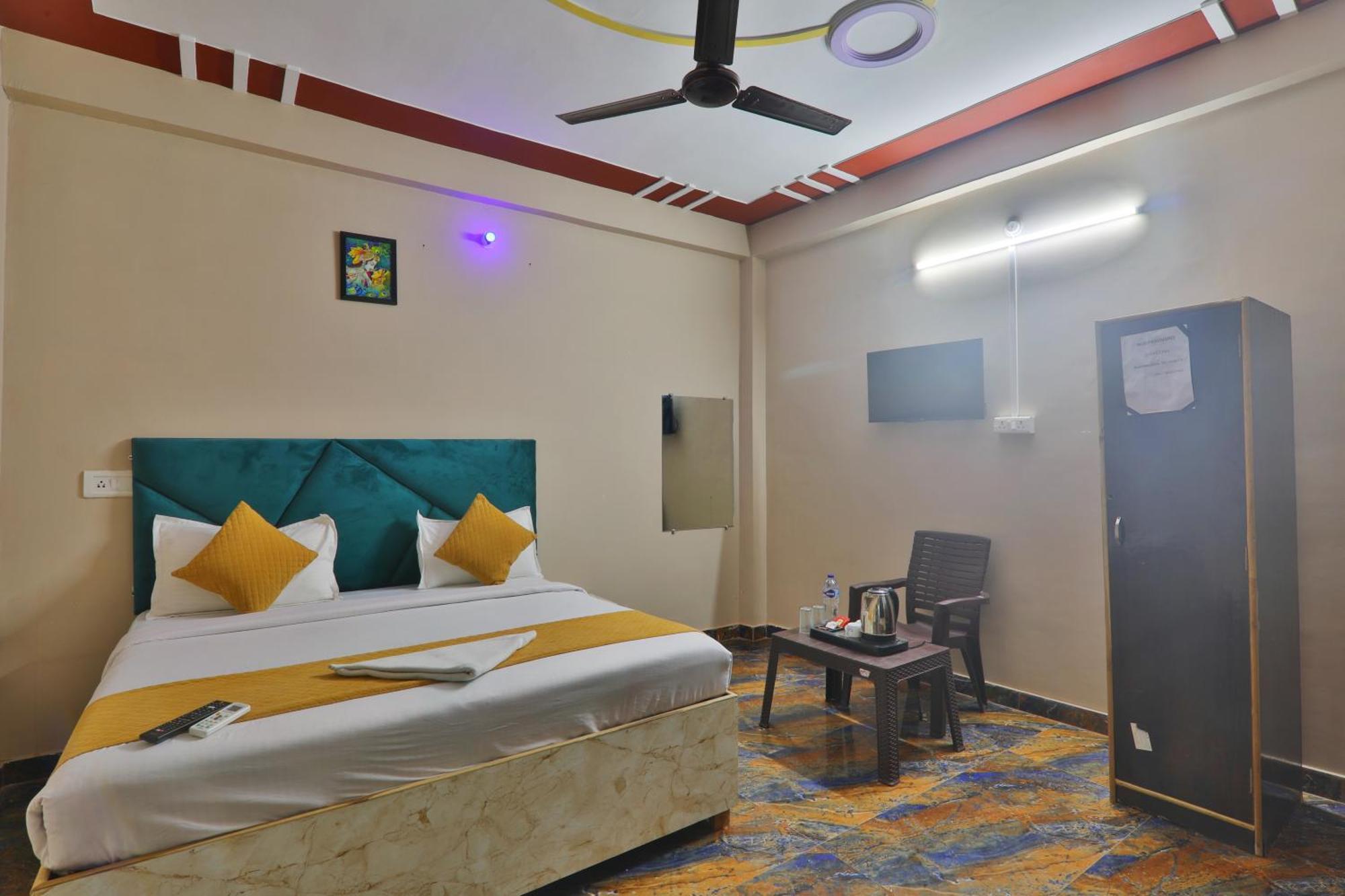 Guest house Ramayan Free Pickup From Railway Station Ac *