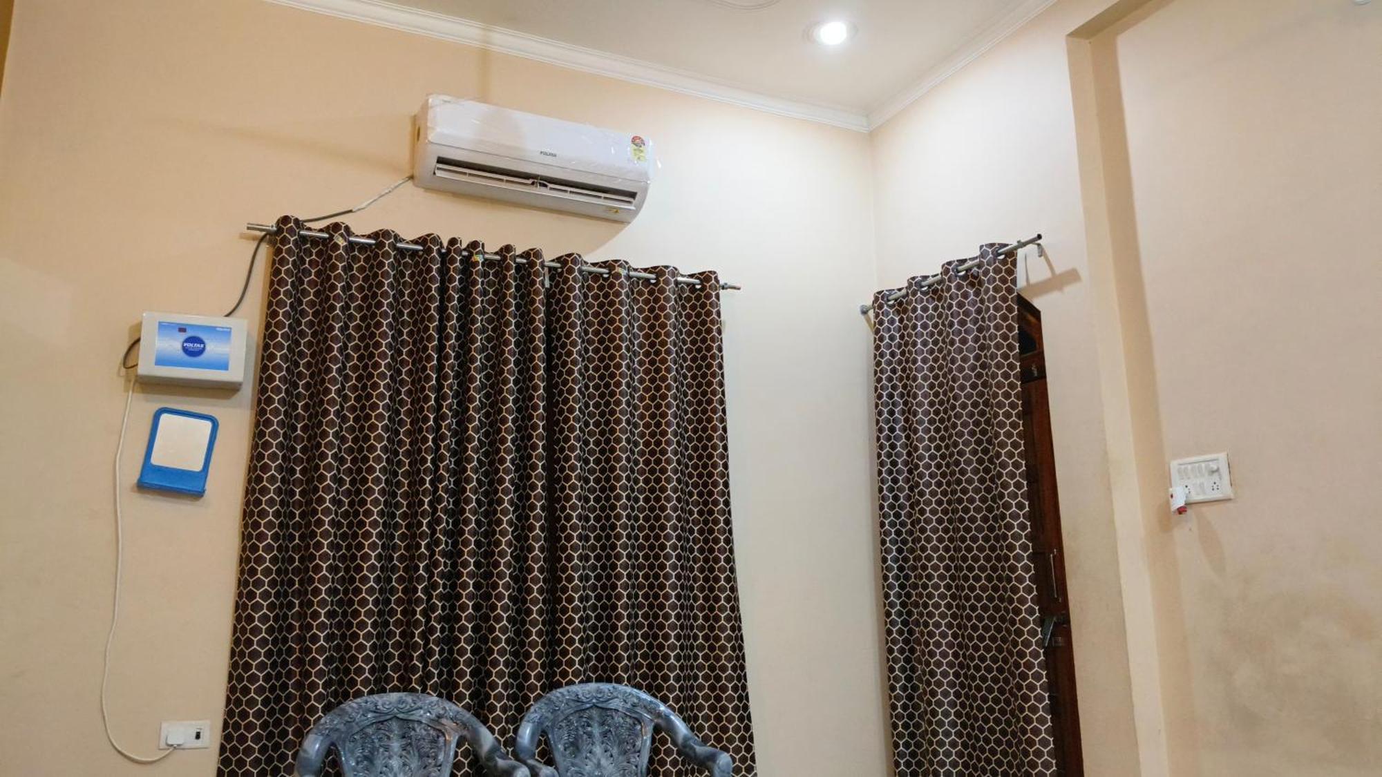 Homestay Satvik *
