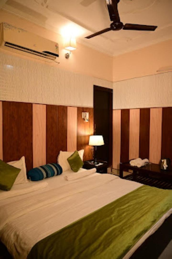 Ap Palace Hotel, Ayodhya