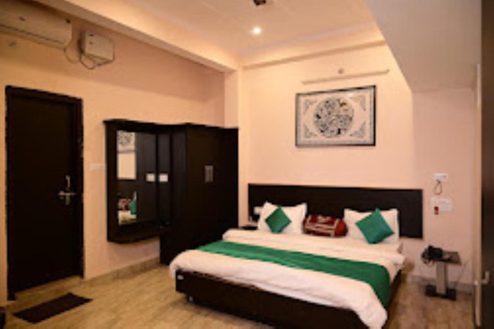 Ap Palace Hotel, 3*