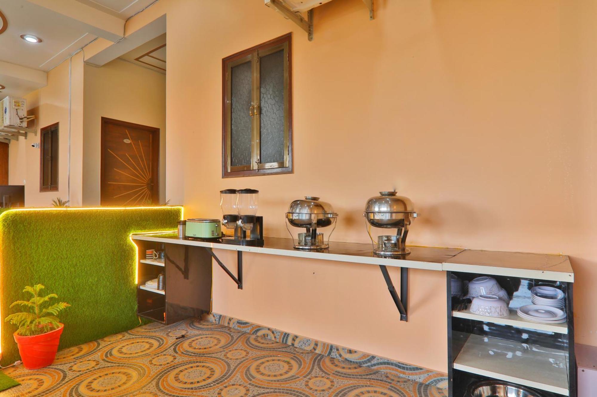 Ramayan Free Pickup From Railway Station ಉಚಿತ ಪಿಕಪ್ ,ఉచిత పికప్ ,இலவச,பிக்அப் Guest house *