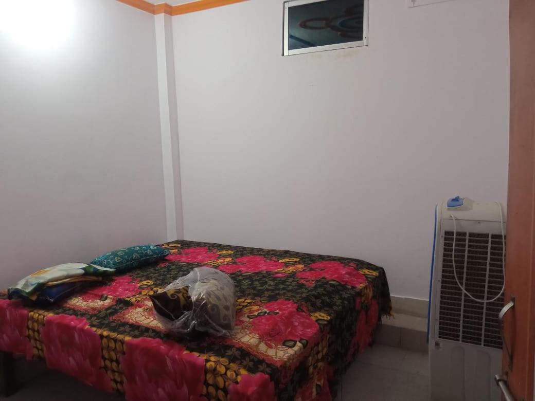 S K Shukla Guest house Ayodhya