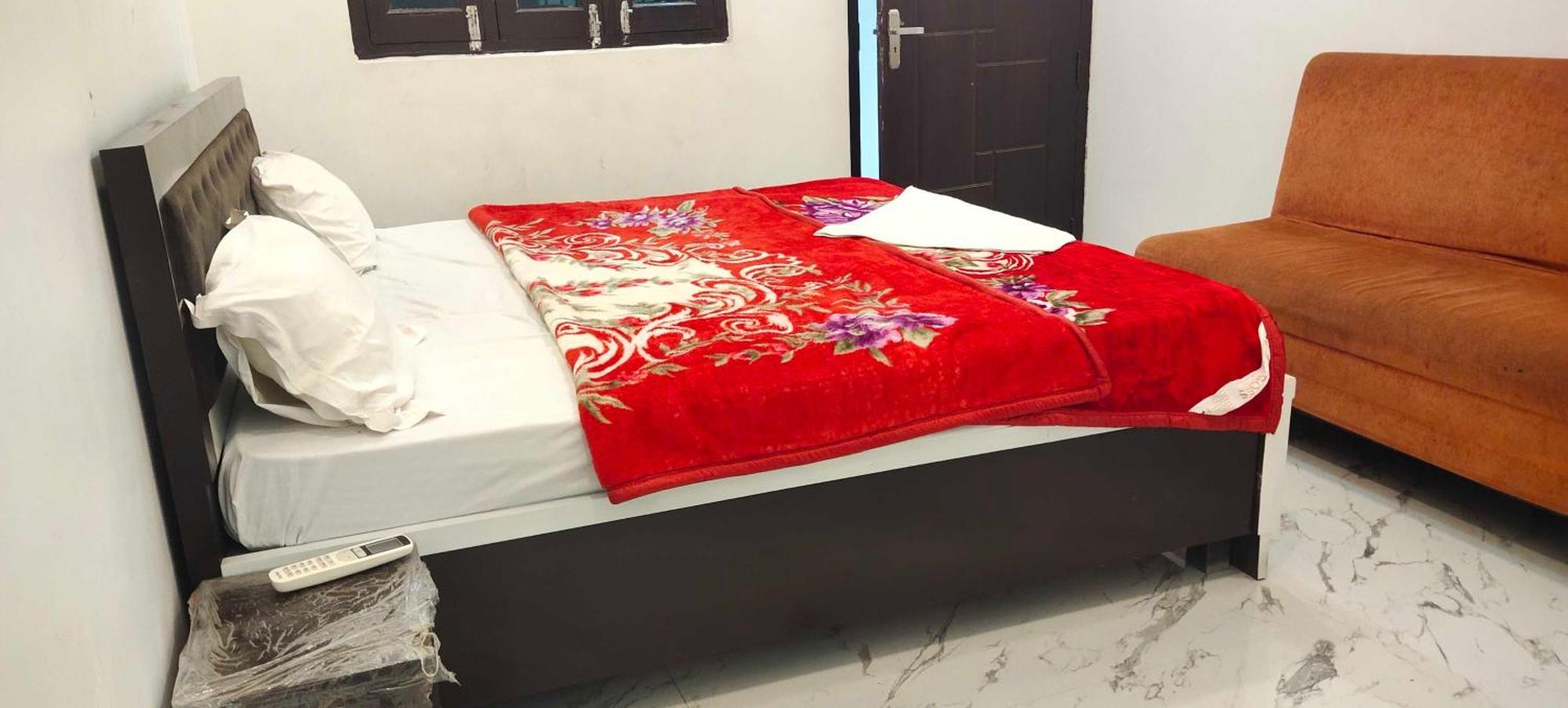 O Pk Guest * Ayodhya