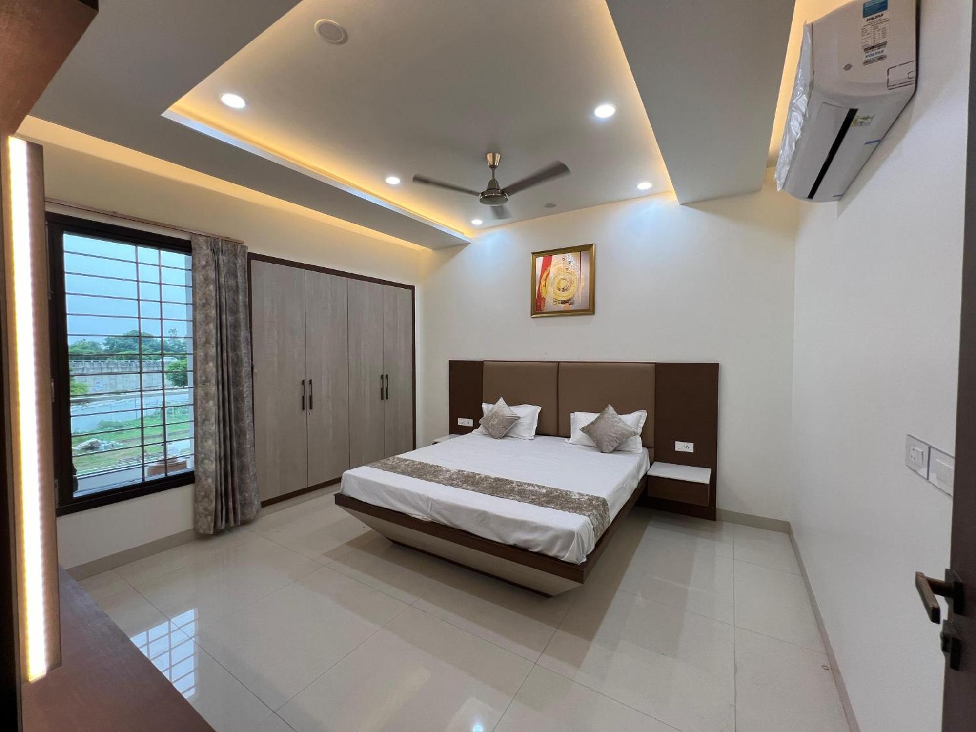 Resort Vaidehi Ayodhya