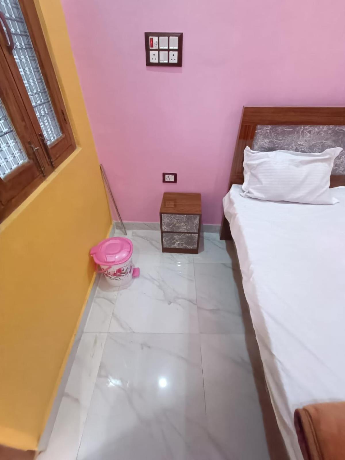 Homestay Sbs Ayodhya
