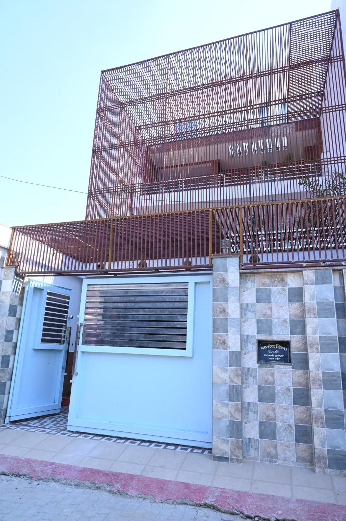 Paying Guest Hotel Ayodhya