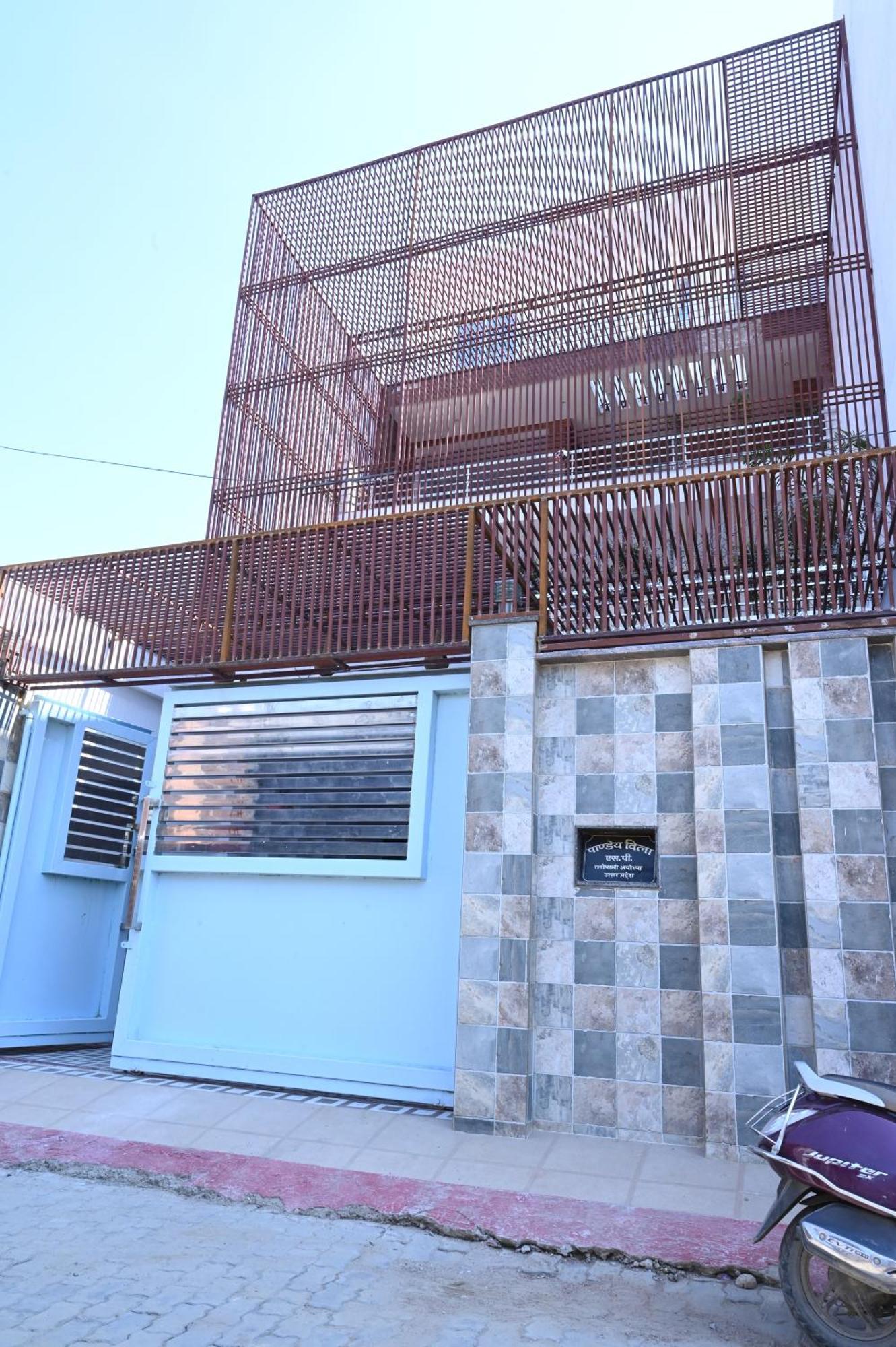 Paying Guest 2* Ayodhya