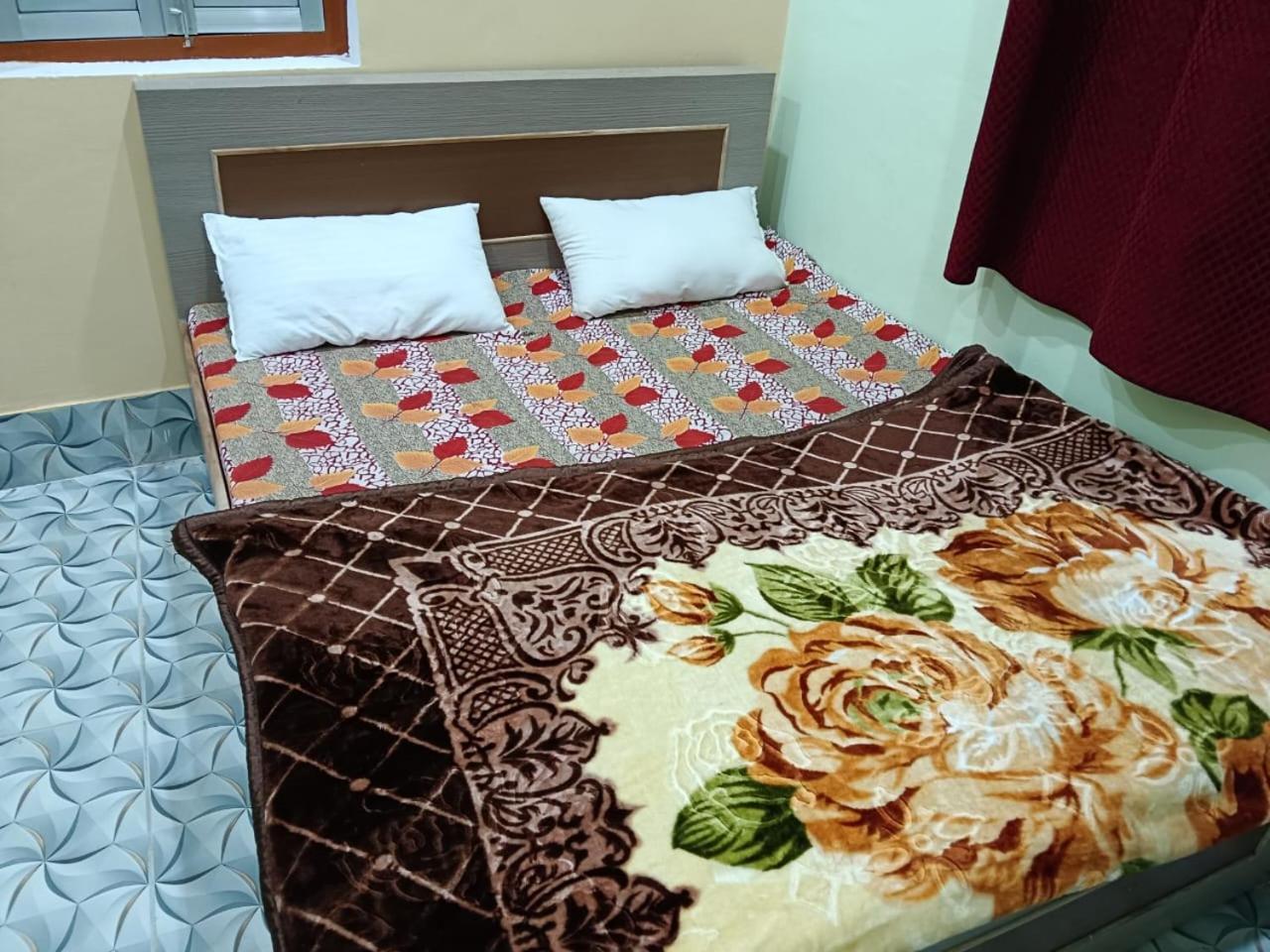 Tulsi Satsang Bhawan Guest house