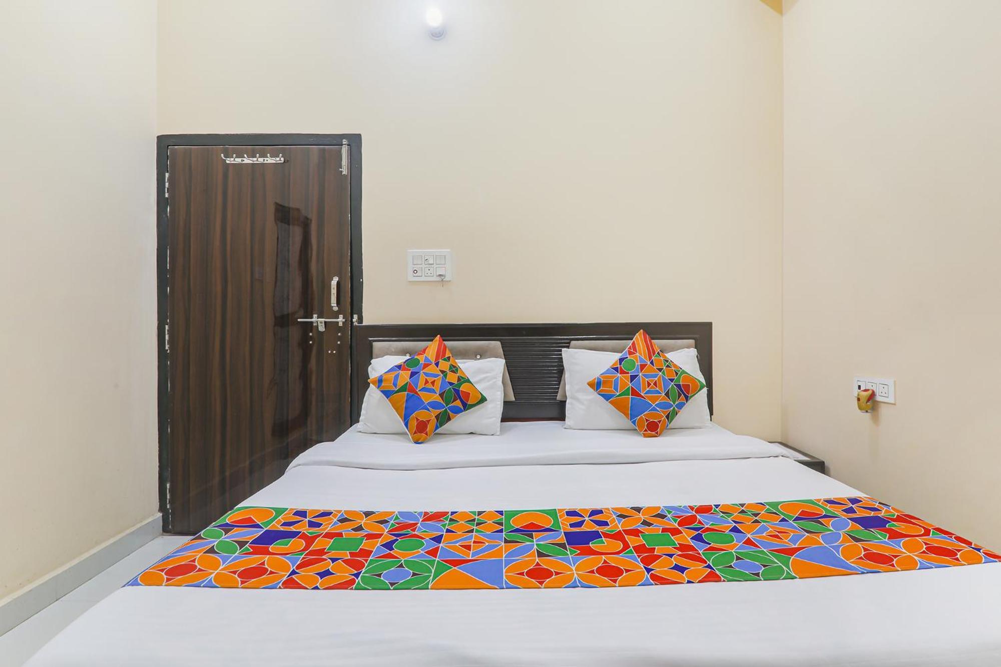Hotel Fabexpress Saryu 2*