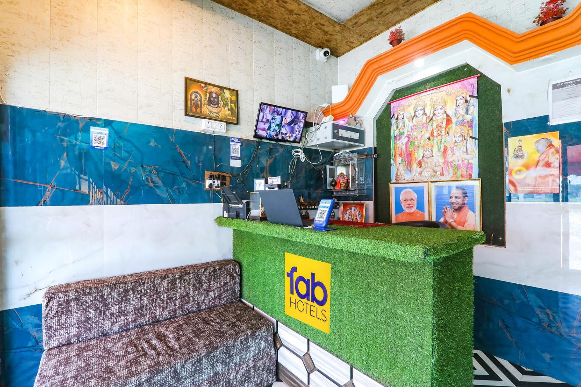 Hotel Fabhotel Raghunandan 4*