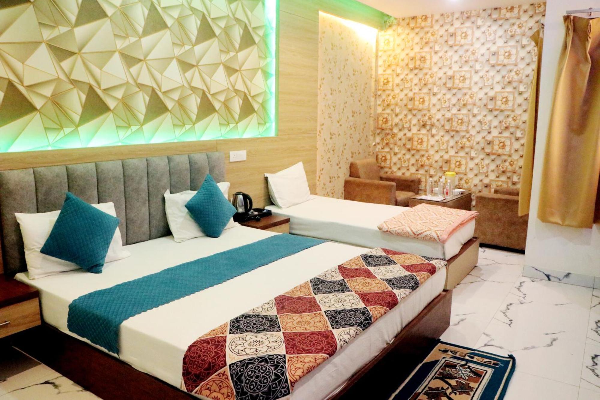 Rbs & Restaurant 5 Mint Walking Distance From Ram Janam Bhumi Hotel