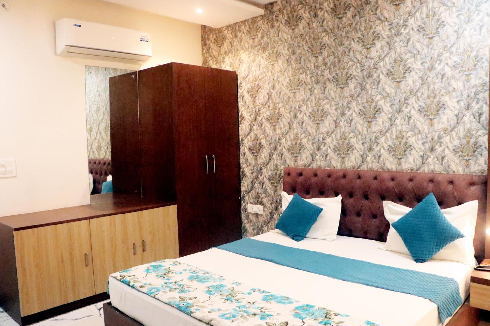 Rbs & Restaurant 5 Mint Walking Distance From Ram Janam Bhumi 4* Ayodhya