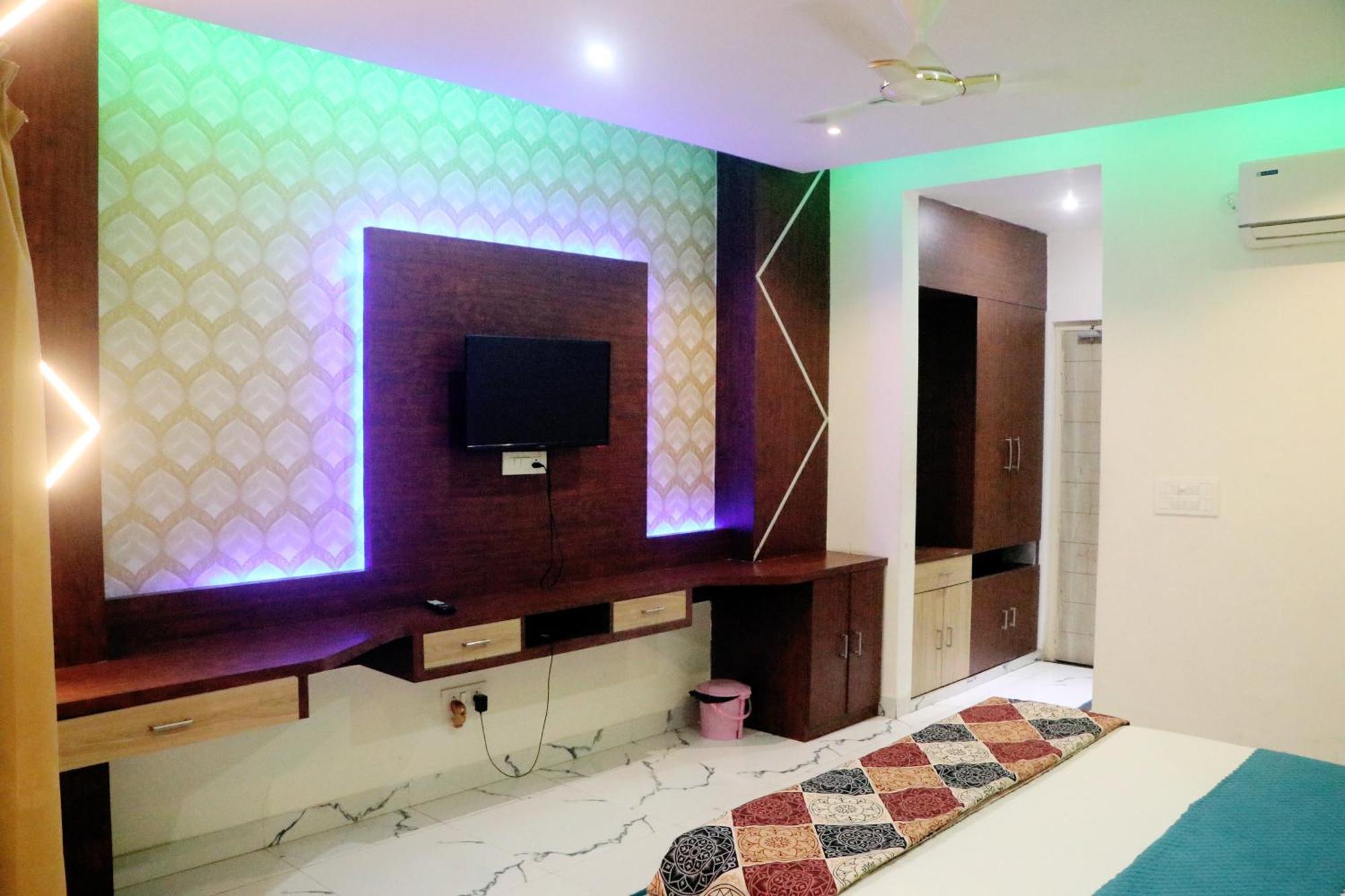 Rbs & Restaurant 5 Mint Walking Distance From Ram Janam Bhumi Ayodhya