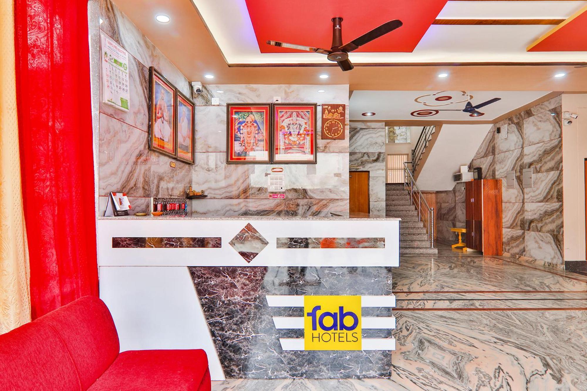 Fabhotel Shree Venkatesh Nileyam Ayodhya