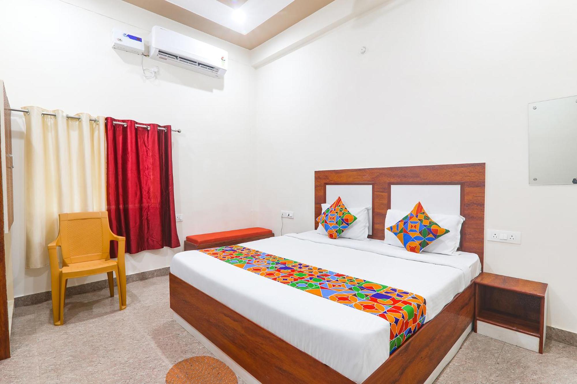 Fabhotel Shree Venkatesh Nileyam Hotel