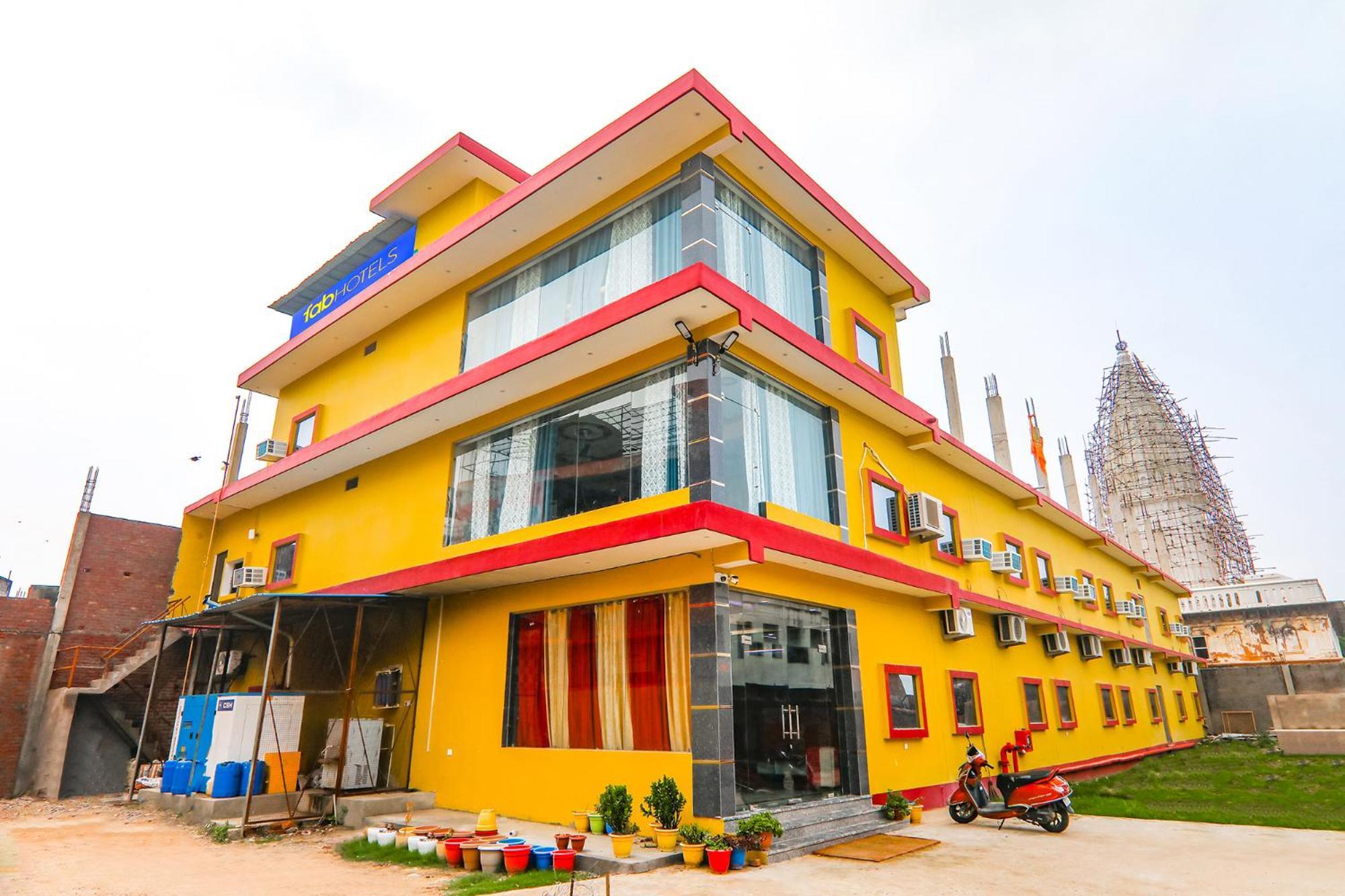 Fabhotel Shree Venkatesh Nileyam Hotel 4*