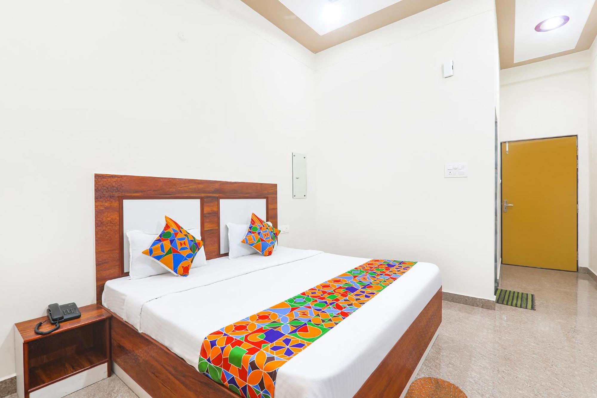Fabhotel Shree Venkatesh Nileyam Hotel Ayodhya