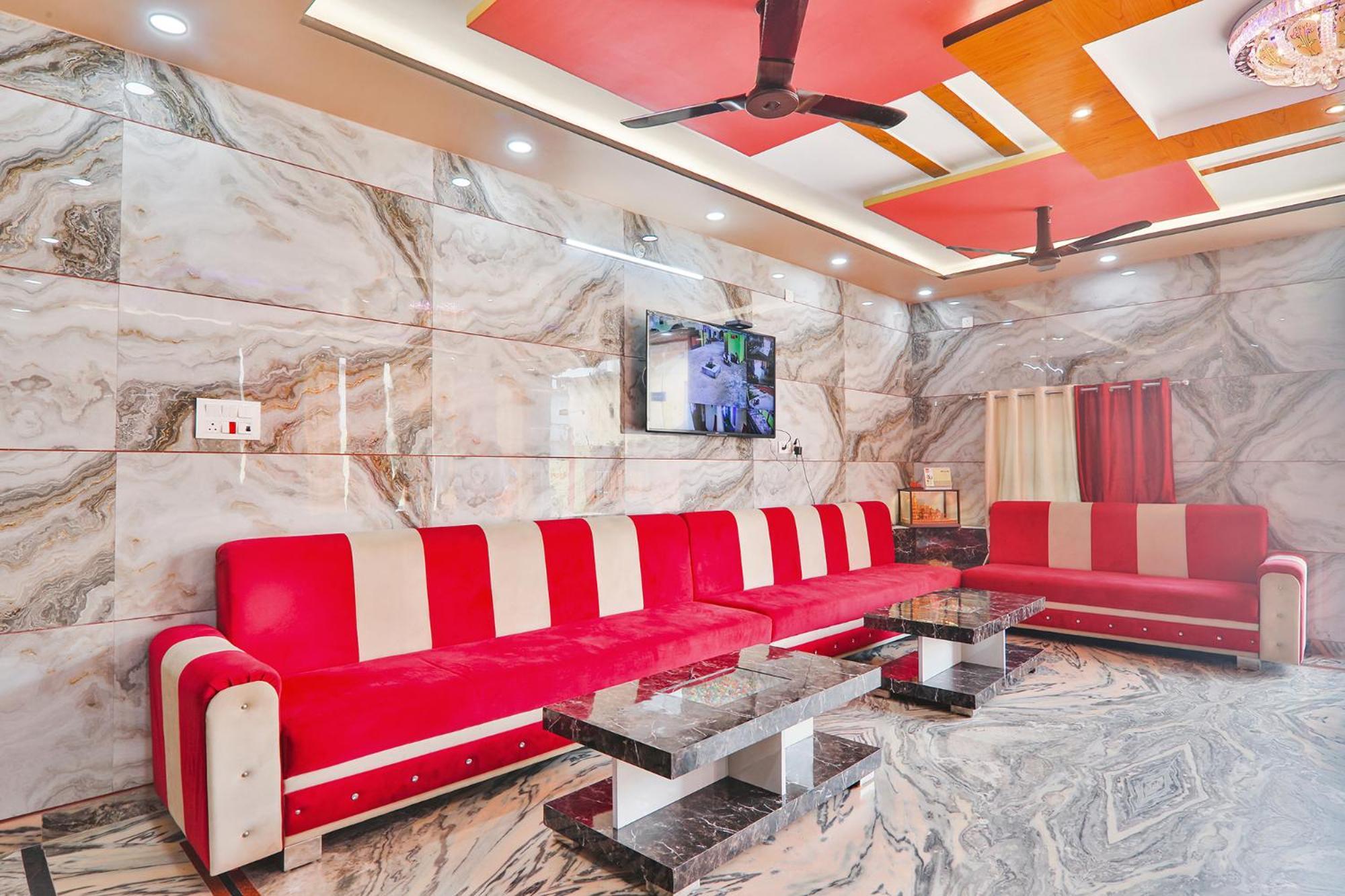 Fabhotel Shree Venkatesh Nileyam Ayodhya