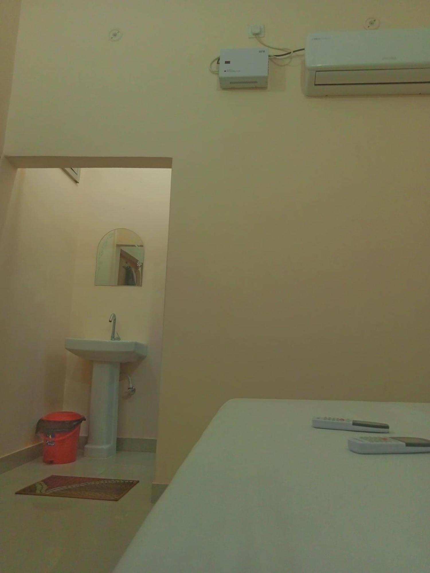 Shri Ramesht Paying Guest House, Dham, India * Ayodhya