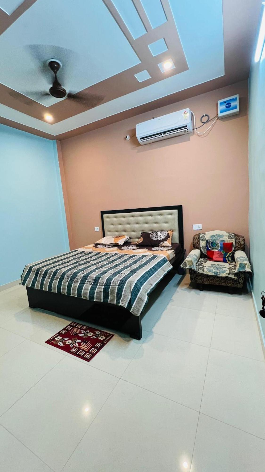 Homestay A D