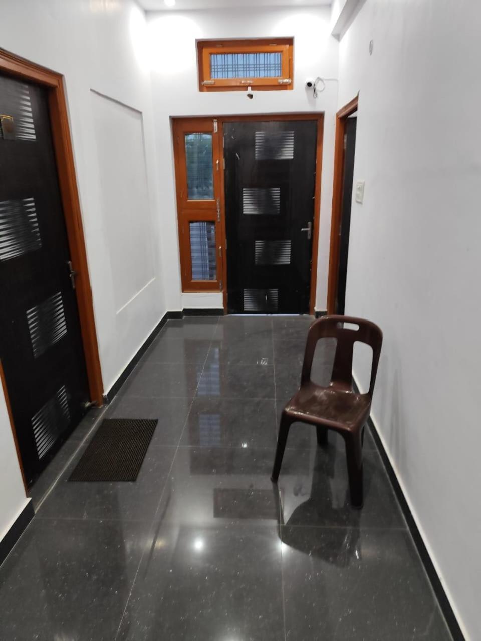 Sasta In Guest house