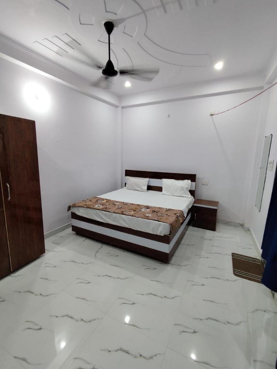 Sasta In * Ayodhya