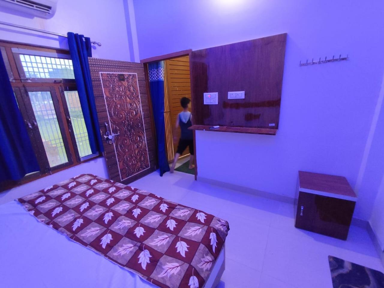 Guest house Sasta In *