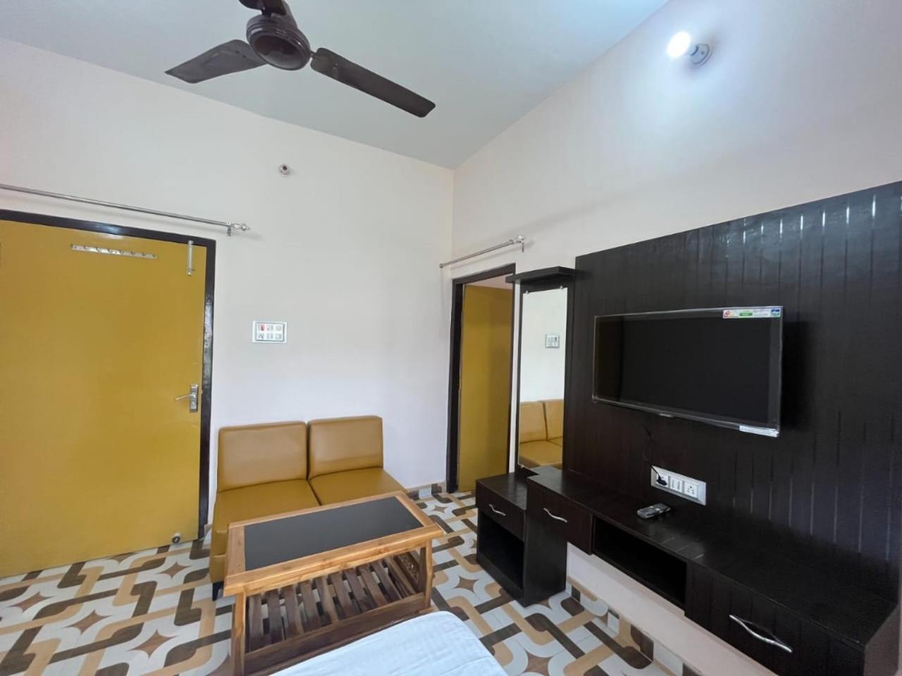 Suryavansham Homestay *