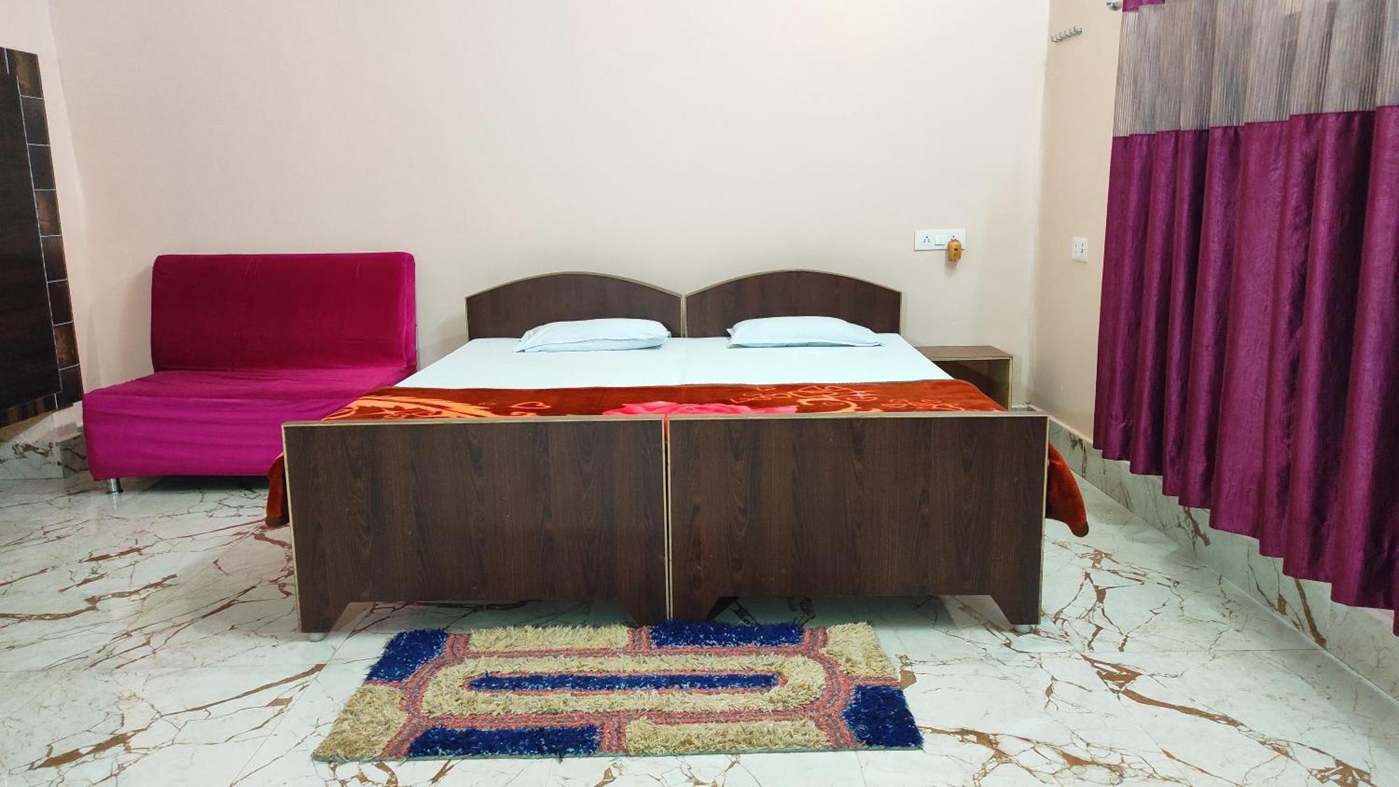 Ld Guest House, 3*
