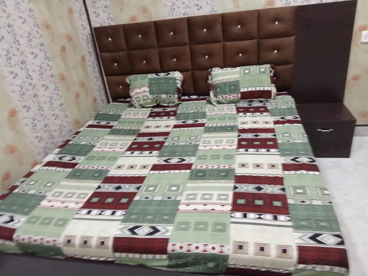 Om Guest house