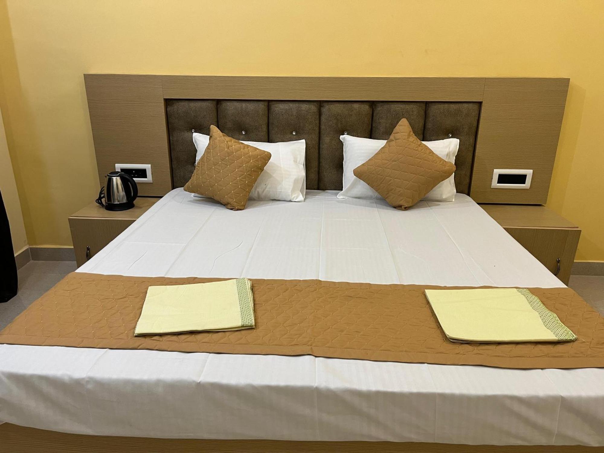 Hotel The Mehrotra ,near Ram Temple Ayodhya