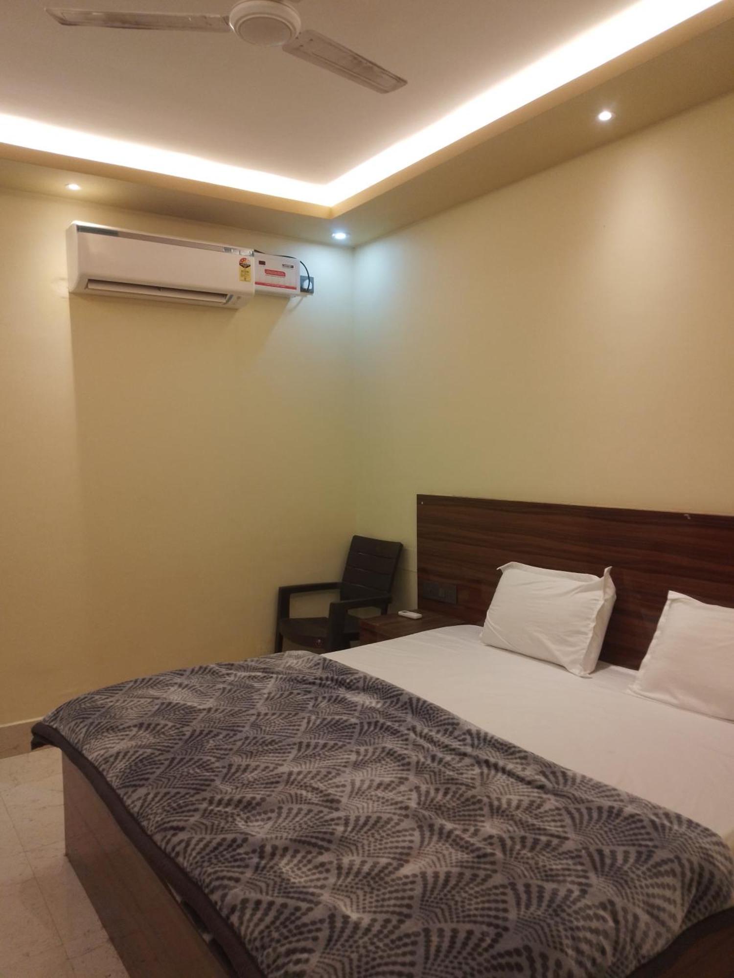 Hotel Siyaram Kunj *