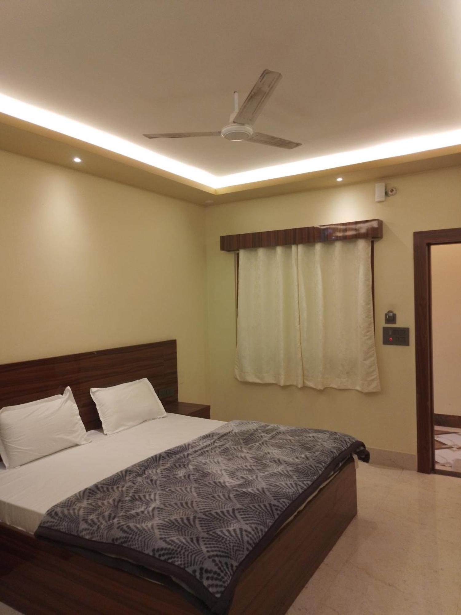 Hotel Siyaram Kunj Ayodhya