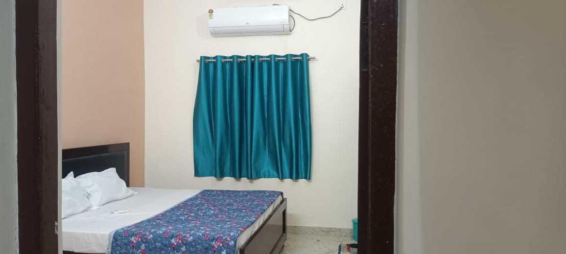 O Shree Radhe Radhe Garden & Marriage Lawn Apartment