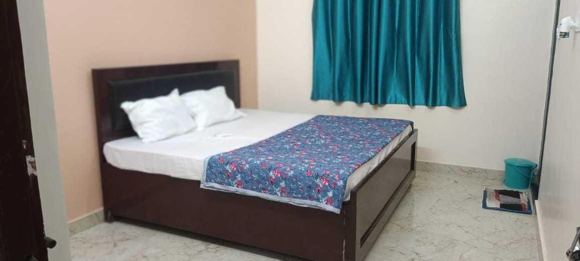 O Shree Radhe Radhe Garden & Marriage Lawn Apartment *