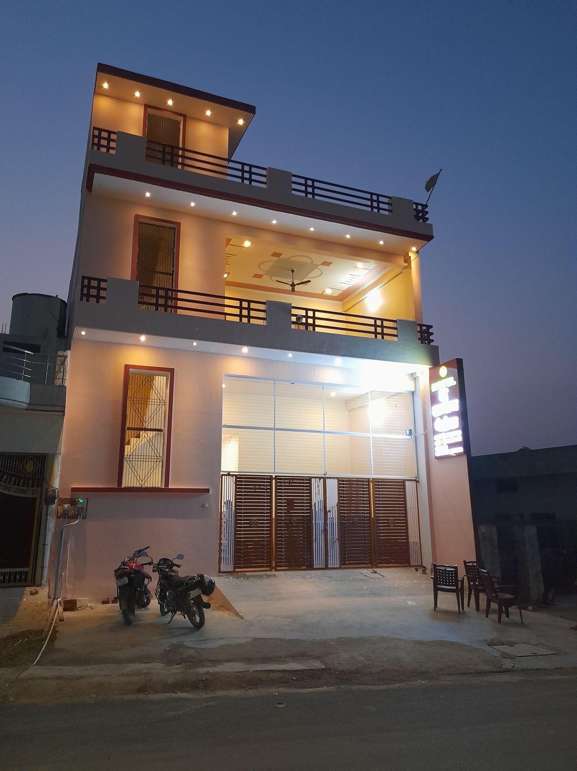 Hotel Ayodhya 3*