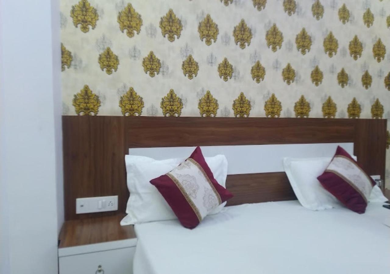 Hotel Ayodhya Ayodhya