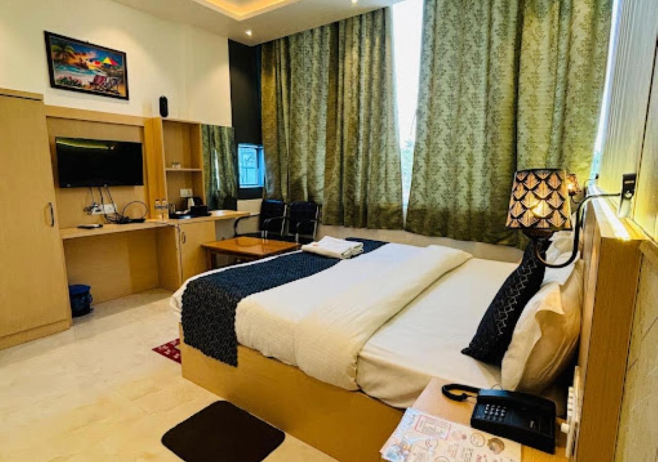 Hotel Ayodhya