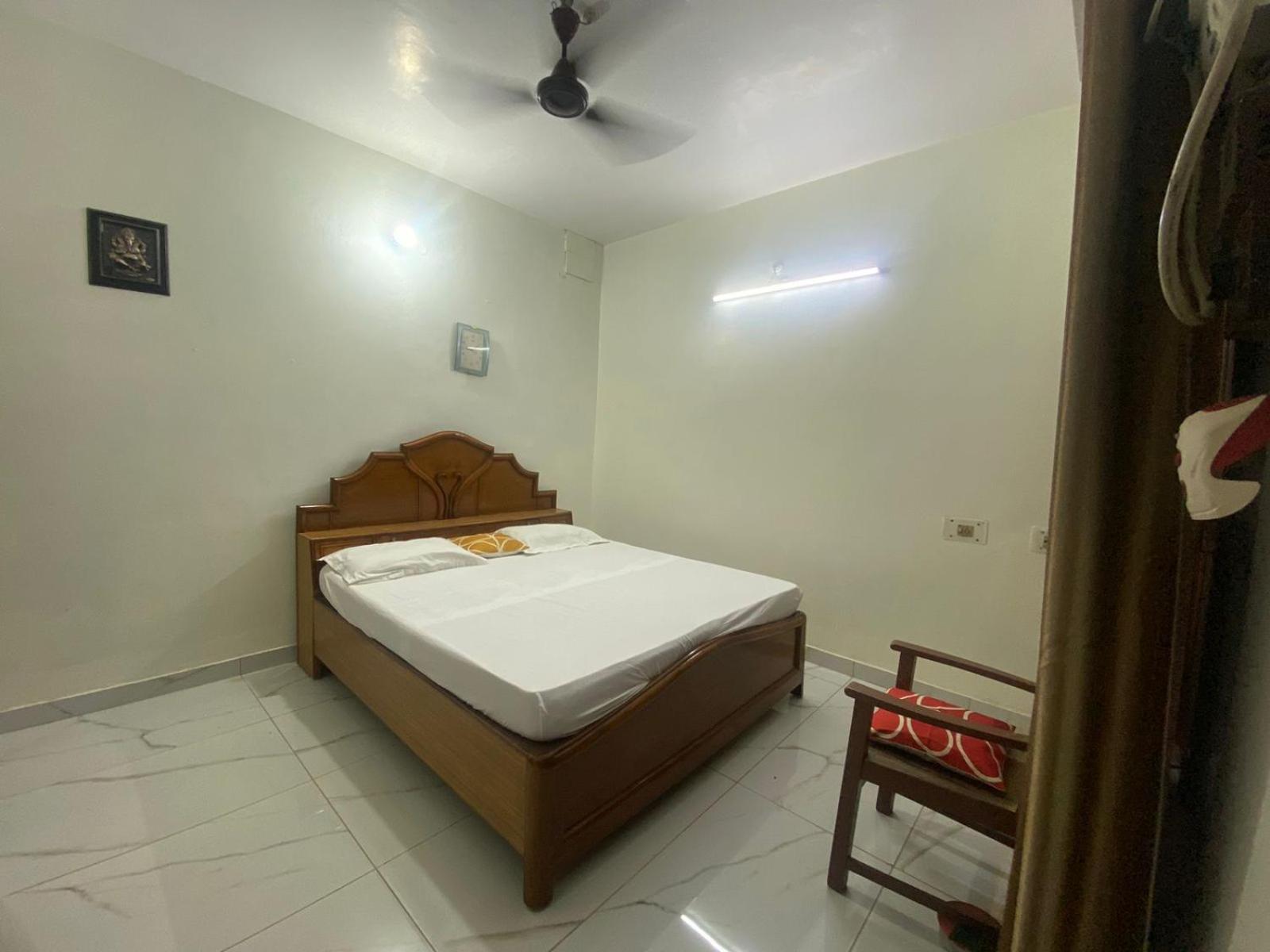 Homestay Abhiraj Ayodhya