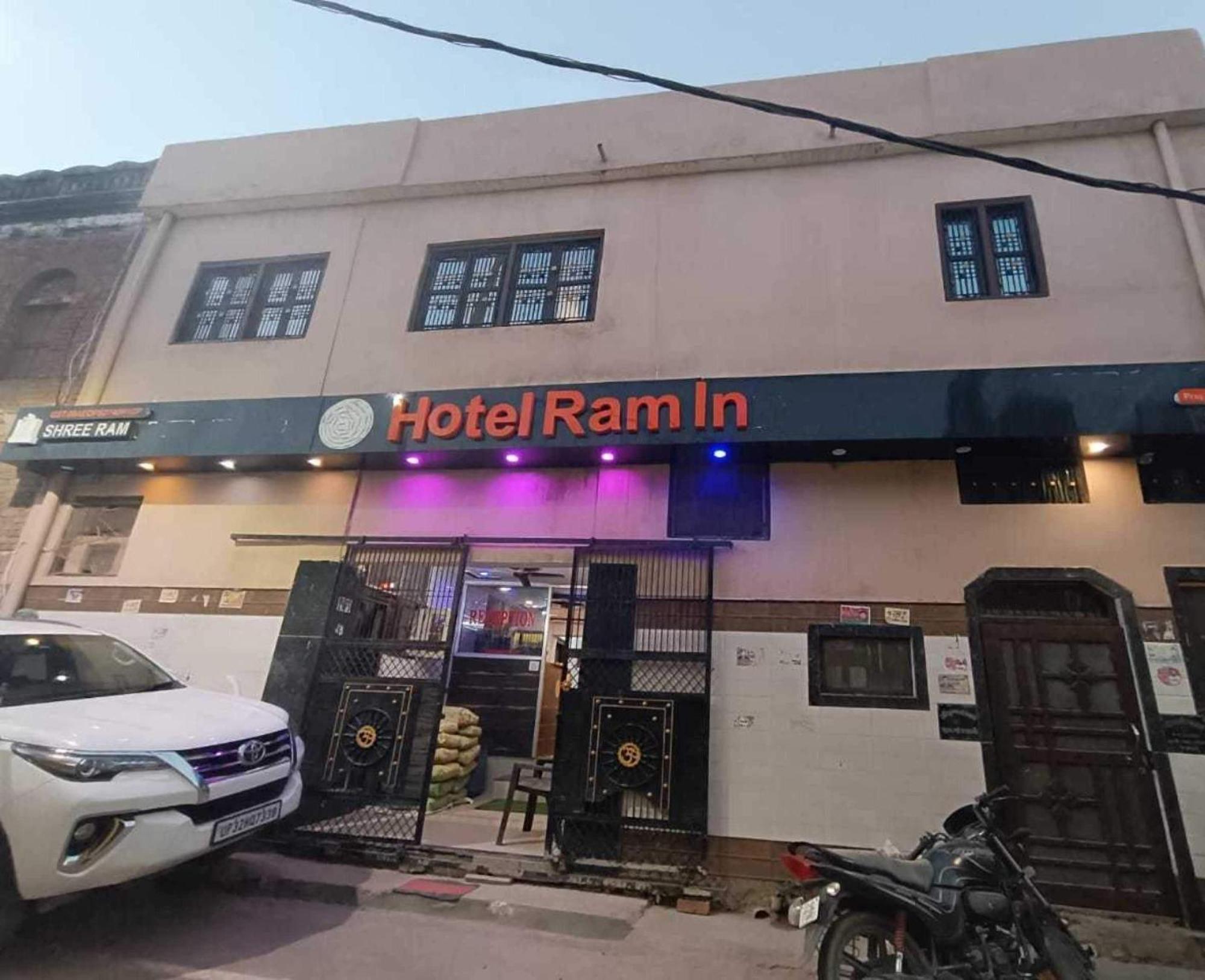 Hotel O Ram 3*