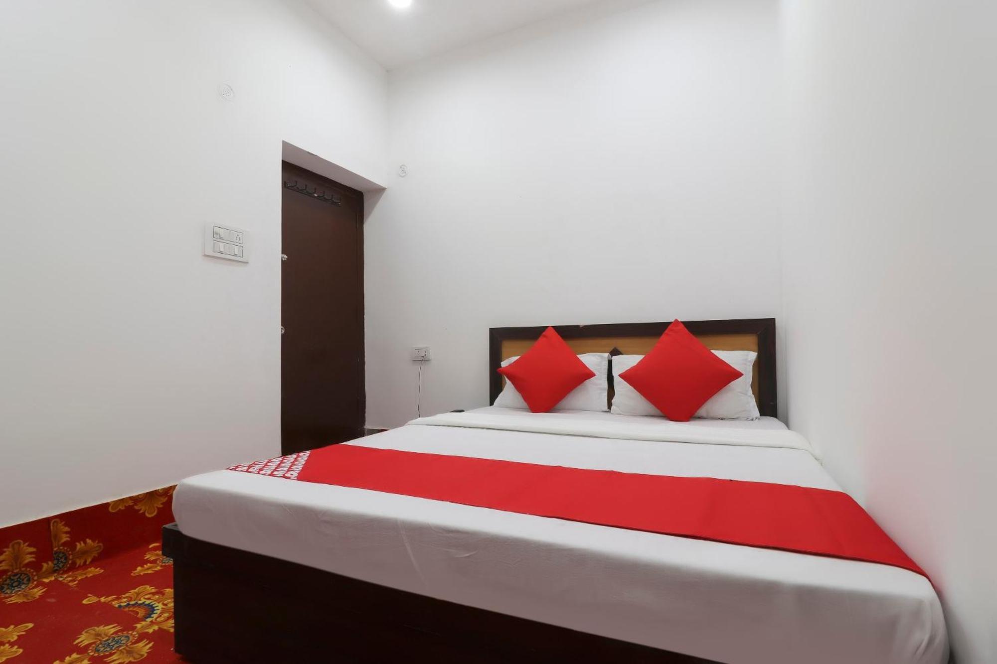 Hotel O Ram 3*