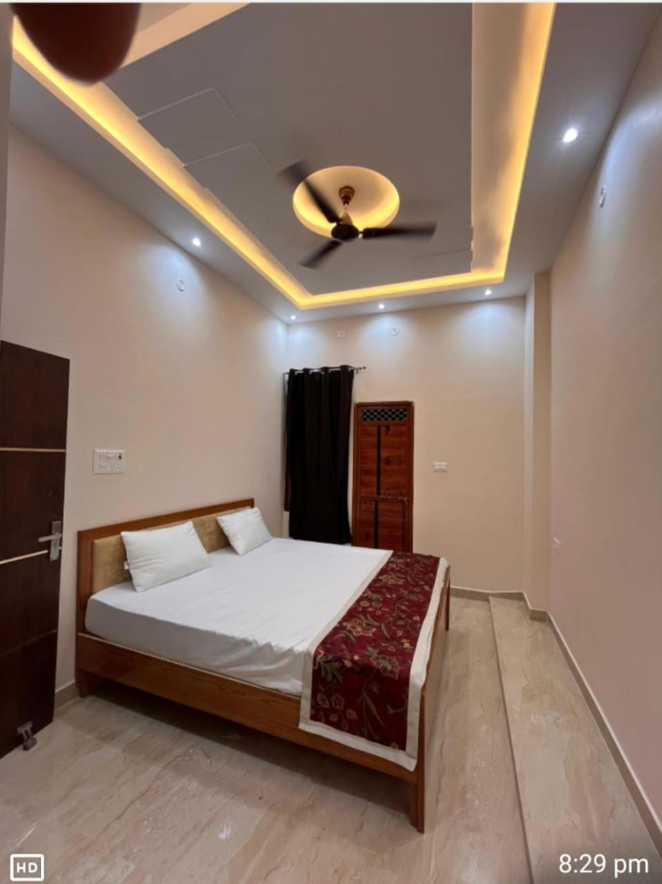 Homestay Fuji Ayodhya
