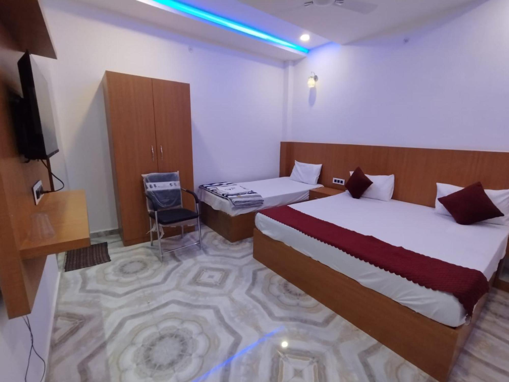 Nirmala Palace Near Shri Ram Janmabhoomi 600m Hotel