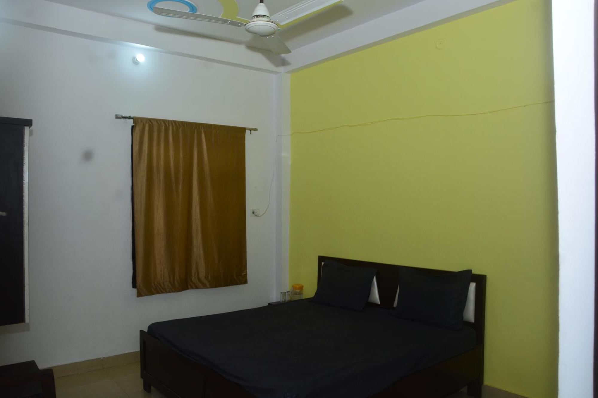 Hotel Chandrasha Dham Ram Mandir 600 Meter 2*