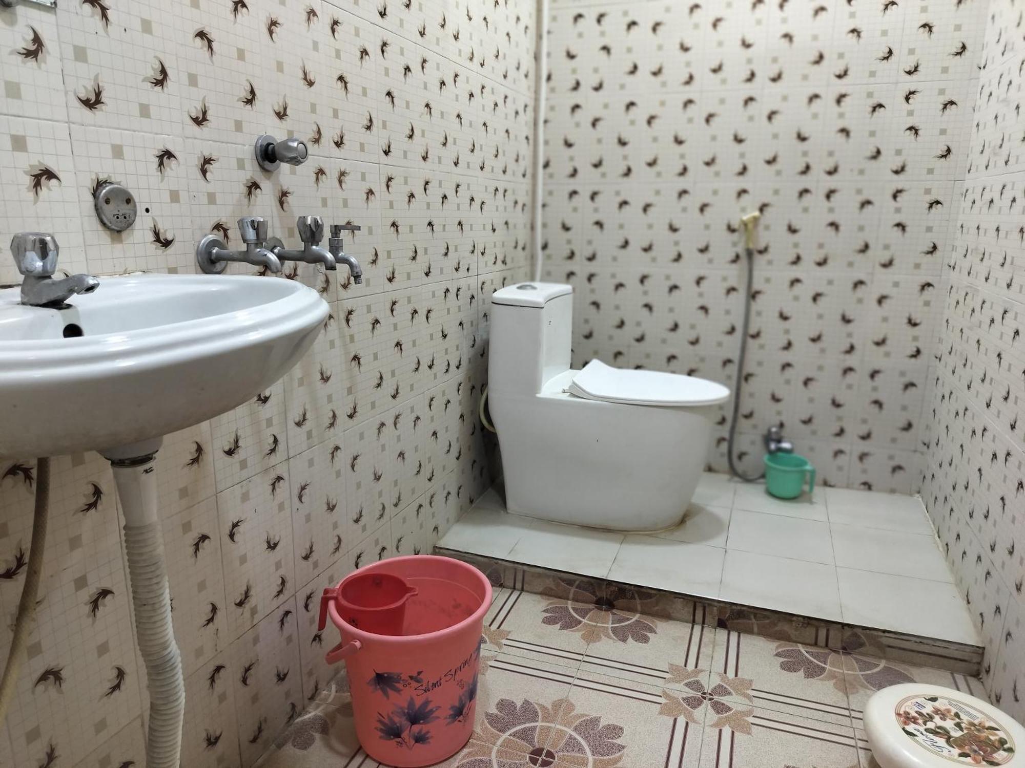 Kesarwani Sewa Sadan Hotel 5*