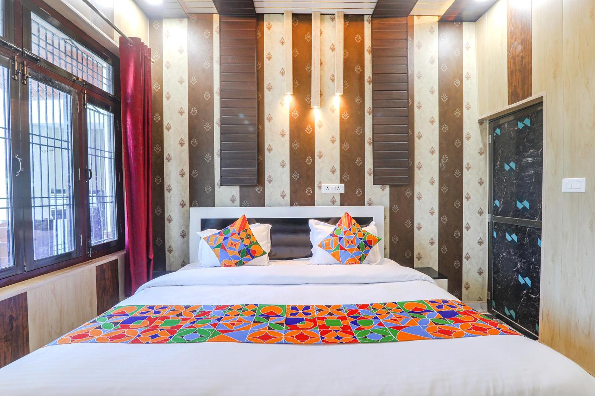 Homestay Fabhotel Uma Yugul Ayodhya