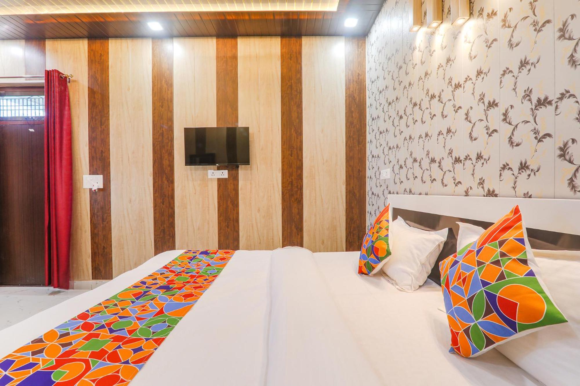 Fabhotel Uma Yugul *