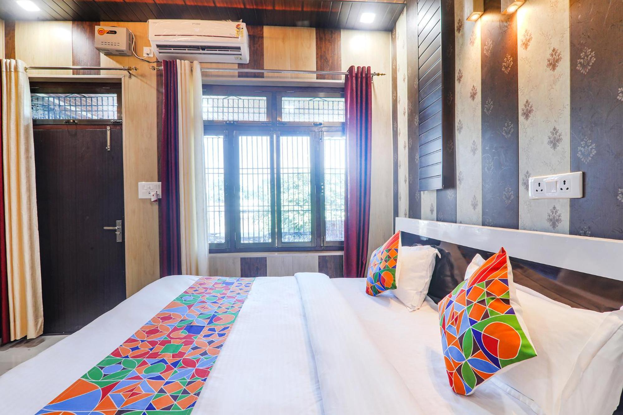 Fabhotel Uma Yugul Ayodhya